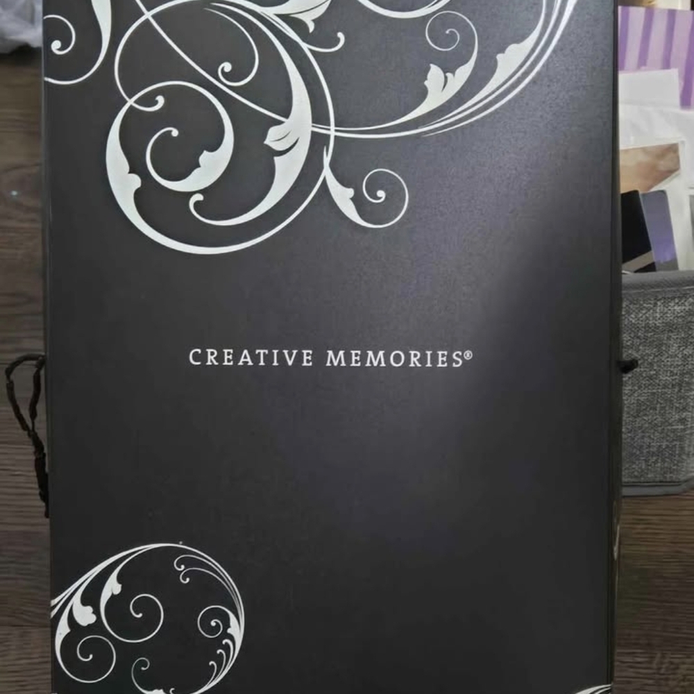 Creative Memories Photo Box with White Swirls